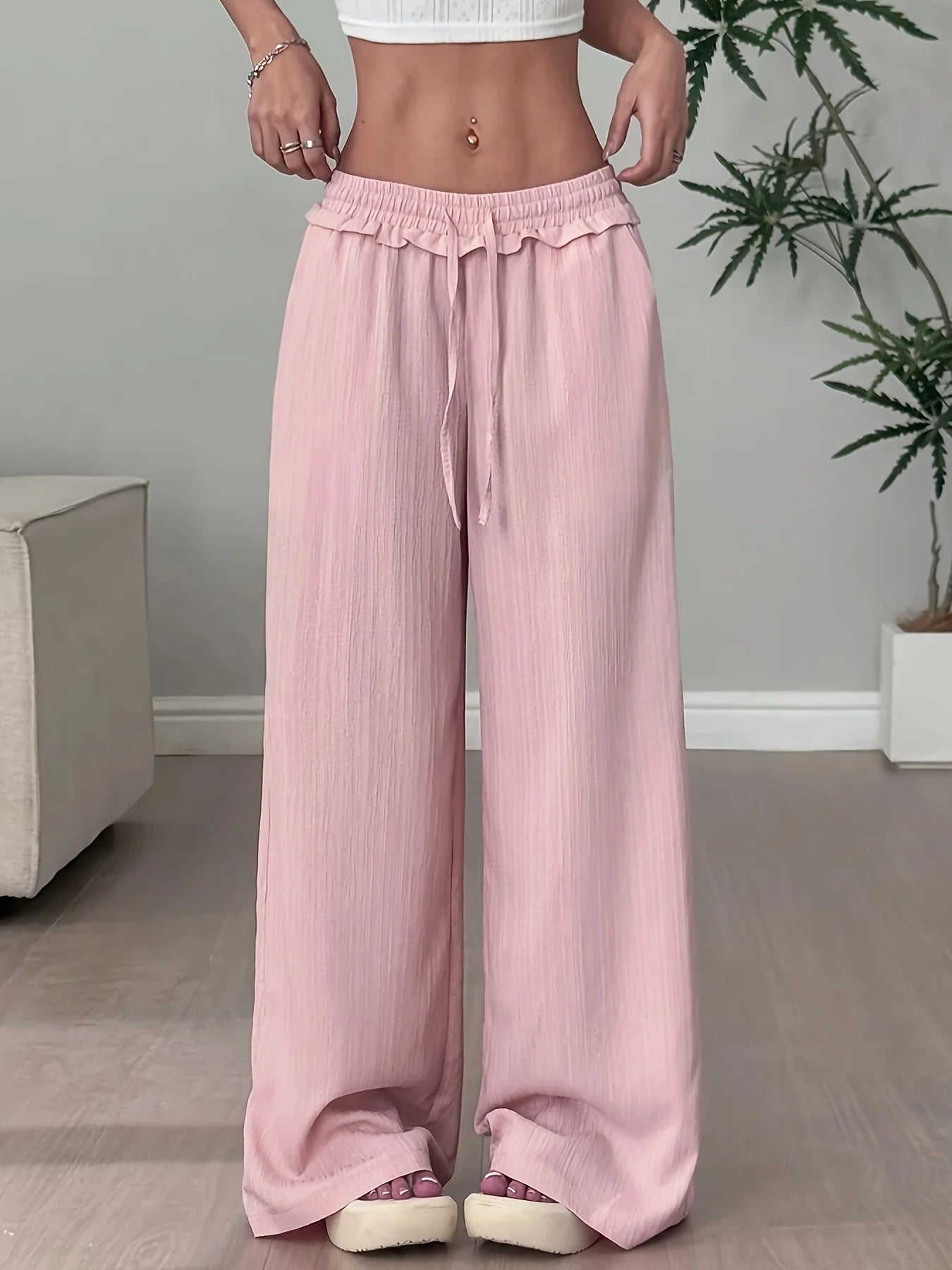 American casual, elegant, niche design, dopamine wearing, wide leg, loose and lazy style, wide leg pants, long pants